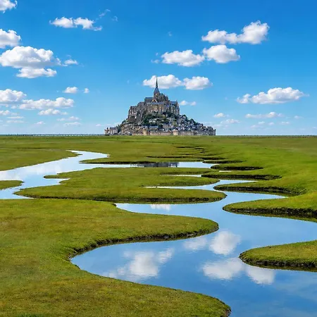 De Charme En Coeur De Village Normand